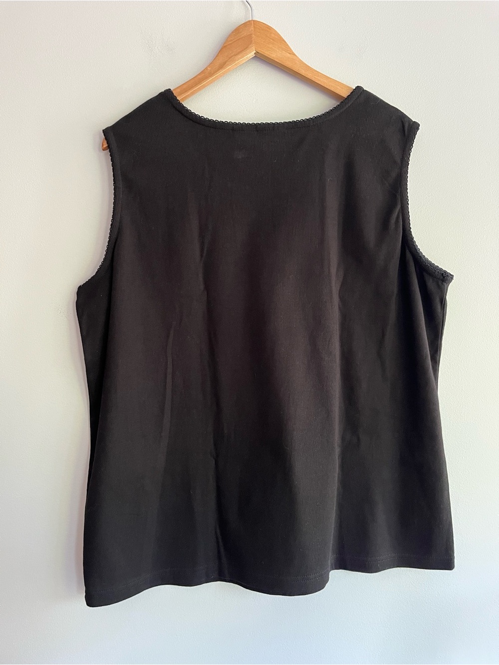 CAPACITY Vintage Black Embroidered Floral Tank Top 2X - Picture 2 of 7